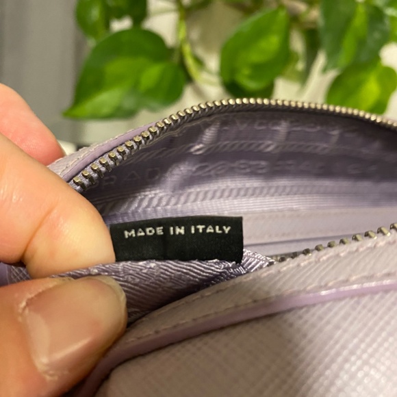 Authentic Prada saffiano top handle bag in lilac - Picture 10 of 16